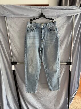 Light Blue Straight Leg Women’s Jeans